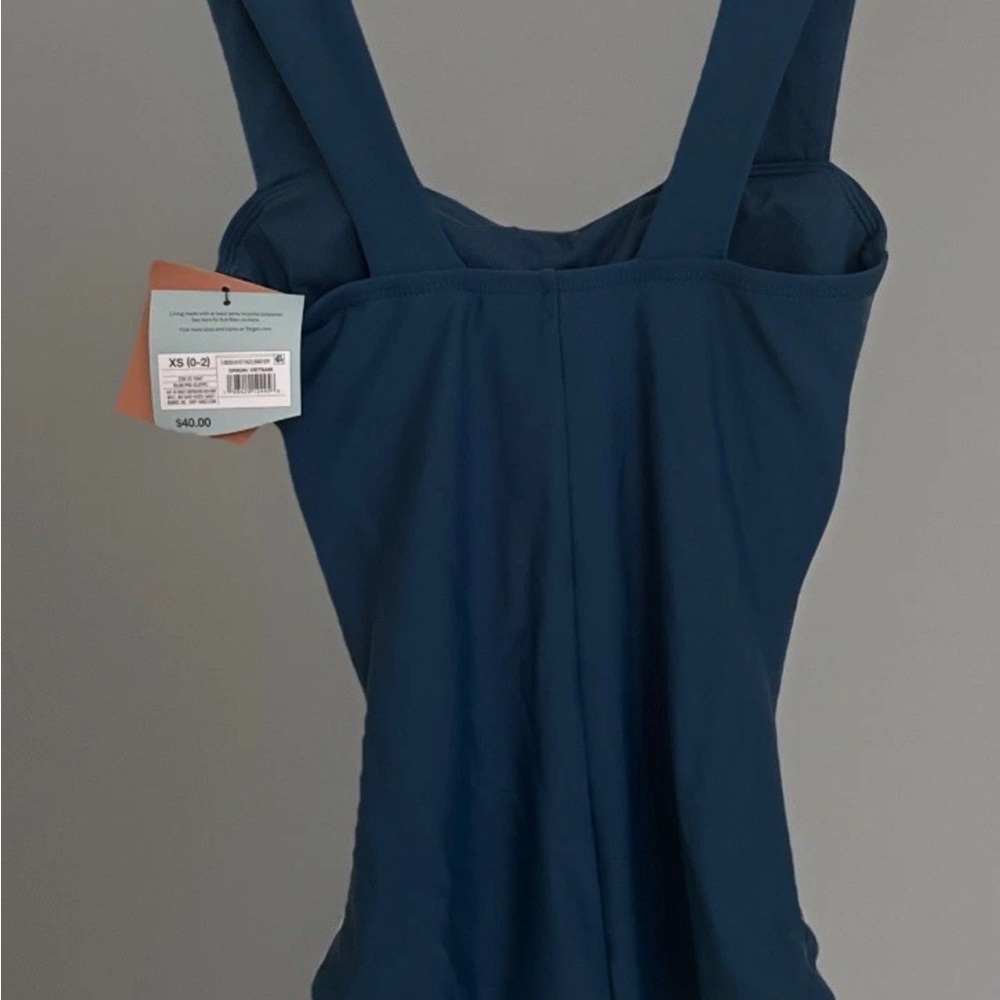 Women's Wide Strap Full Coverage One Piece Swimsuit - Shade & Shore ** XS ** NWT - Picture 3 of 7